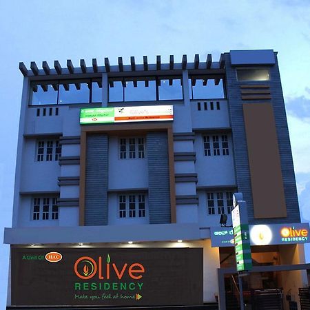 Oyo 1900 Hotel Olive Residency Májszúr Kültér fotó