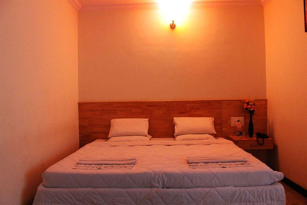 Oyo 1900 Hotel Olive Residency Májszúr Kültér fotó