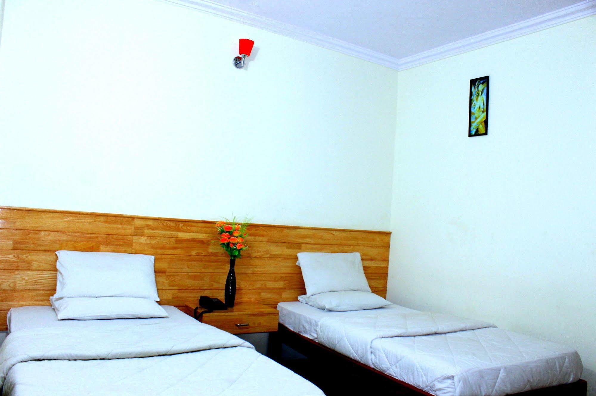 Oyo 1900 Hotel Olive Residency Májszúr Kültér fotó