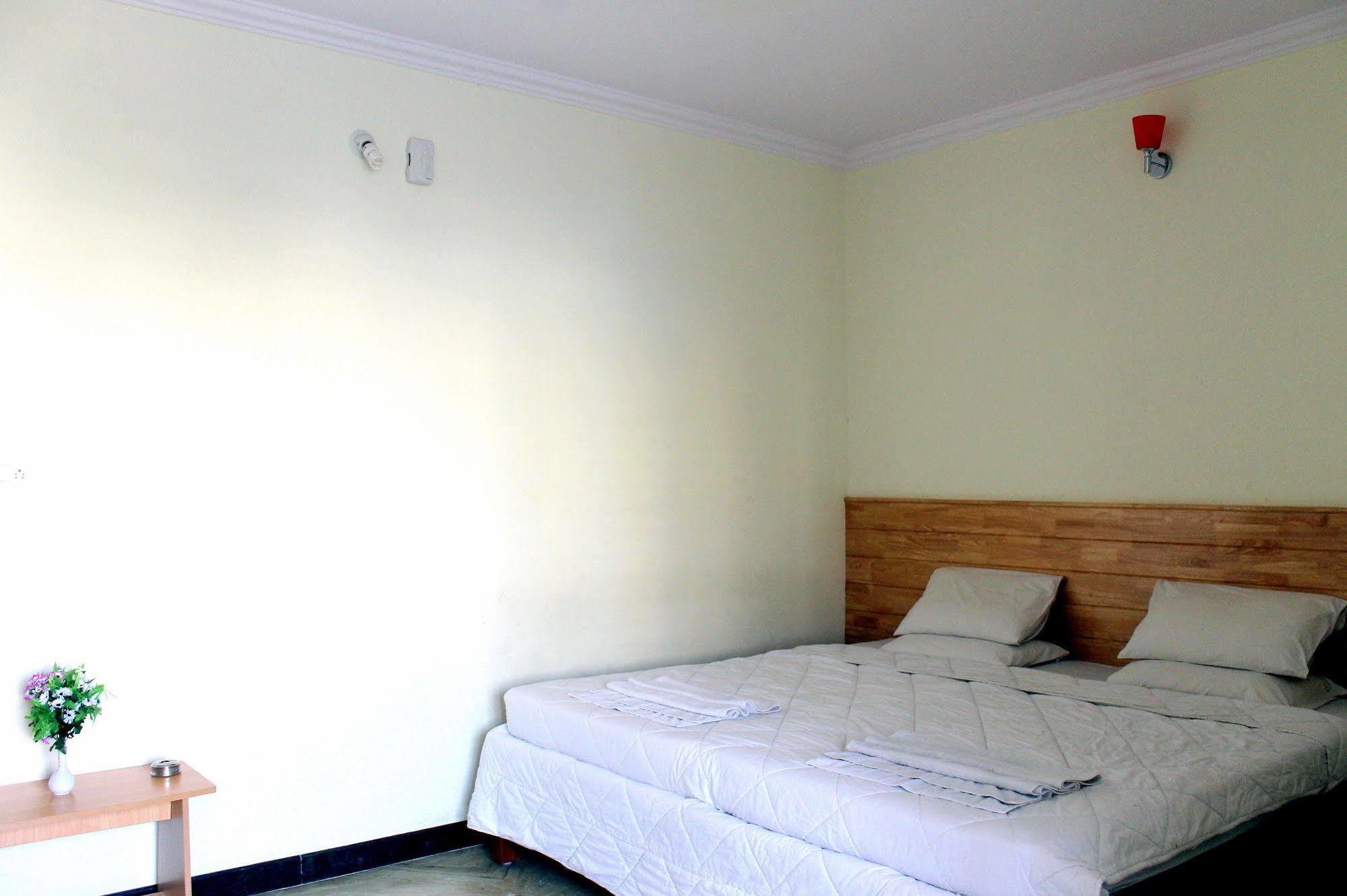 Oyo 1900 Hotel Olive Residency Májszúr Kültér fotó
